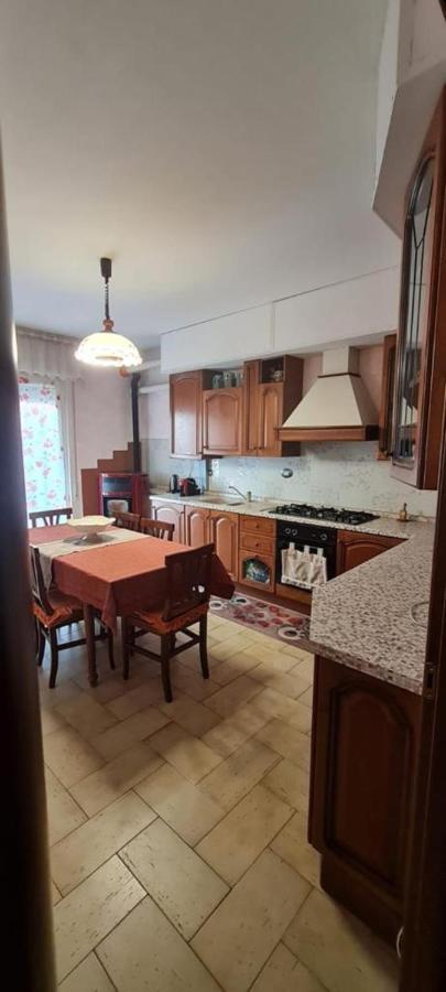 Le Rose Villa Cengio Bagian luar foto